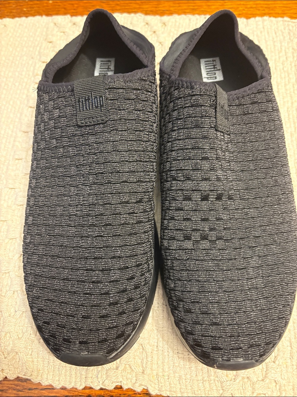 Fitflop Women’s Slip-On Knit Loafers in Black